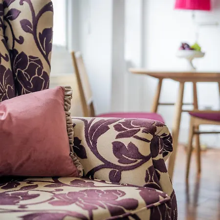 Berkeley Suites, 4 *